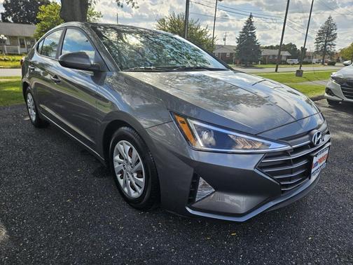 2020 Hyundai ELANTRA SE