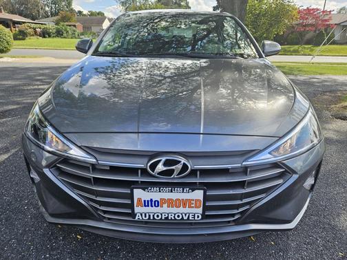 2020 Hyundai ELANTRA SE