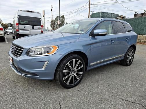 2017 Volvo XC60 T6 Inscription