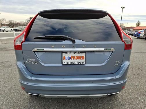 2017 Volvo XC60 T6 Inscription