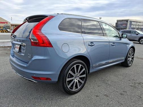 2017 Volvo XC60 T6 Inscription