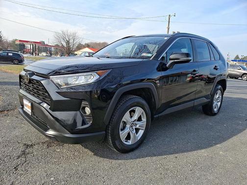 2020 Toyota RAV4 XLE