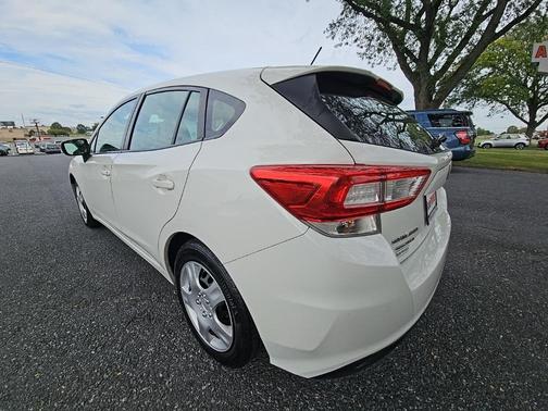 2019 Subaru Impreza 2.0i