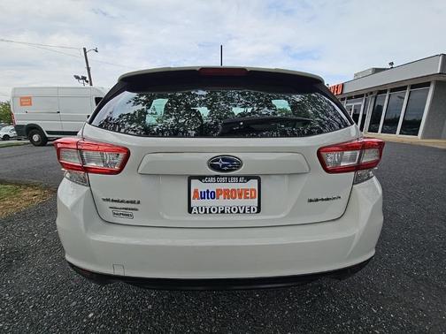 2019 Subaru Impreza 2.0i
