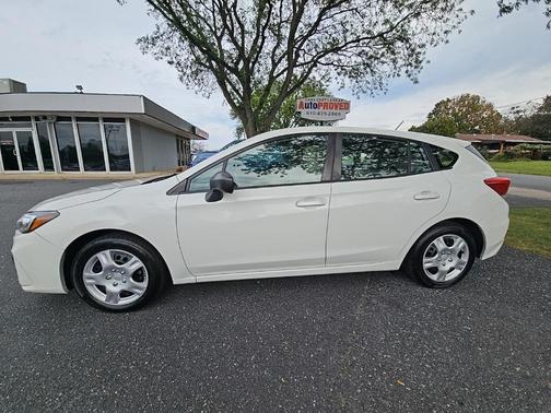 2019 Subaru Impreza 2.0i