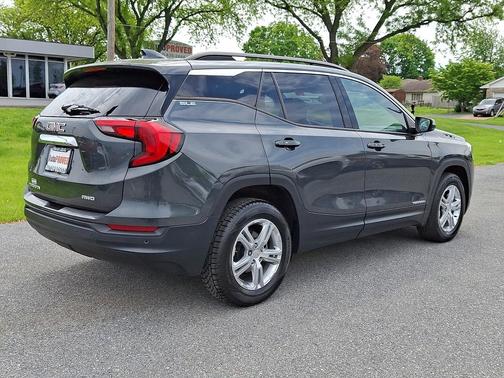 Graphite Gray Metallic 2019 GMC Terrain SLE