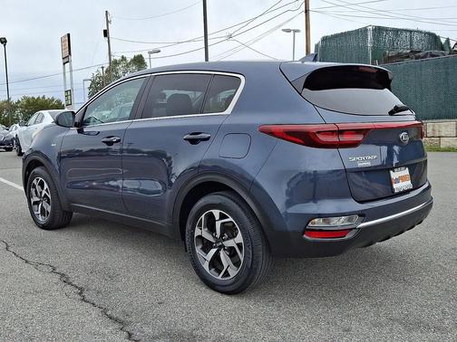 Pacific Blue 2022 Kia Sportage LX