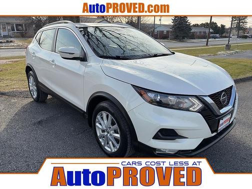 2022 Nissan Rogue Sport SV