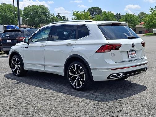 Oryx White Pearl 2022 Volkswagen Tiguan 2.0T SEL R-Line 4MOTION
