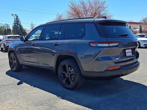 Baltic Gray Metallic Clearcoat 2021 Jeep Grand Cherokee L Altitude