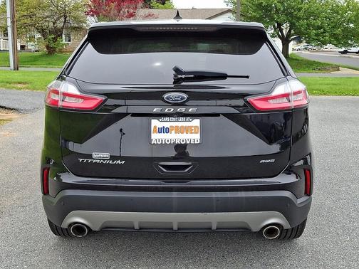 Black Metallic 2021 Ford Edge Titanium