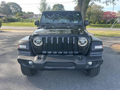 2020 Jeep Wrangler Unlimited Willys 4X4