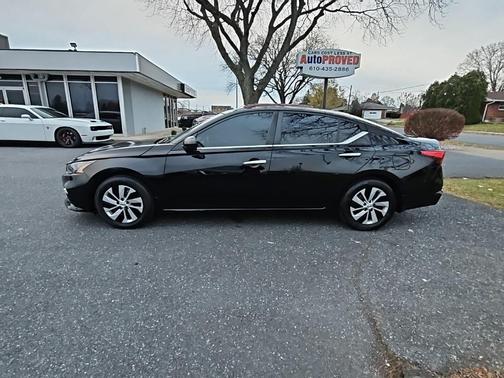 2022 Nissan Altima S FWD