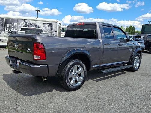 Granite Crystal Metallic Clearcoat 2019 RAM 1500 Express