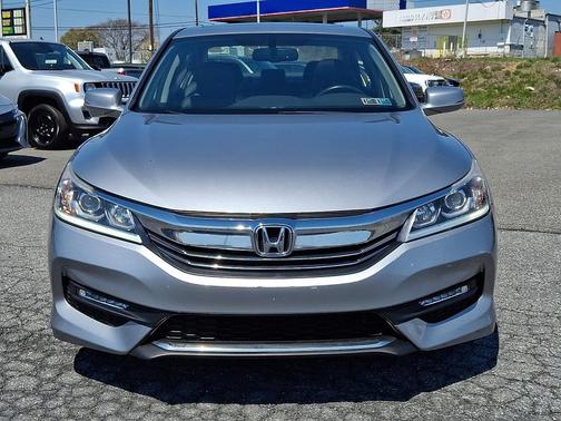 Lunar Silver Metallic 2017 Honda Accord EX-L