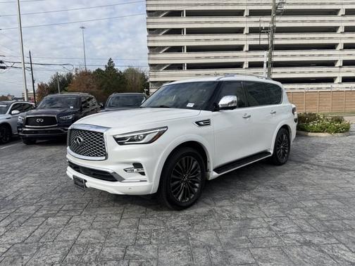 2023 INFINITI QX80 SENSORY