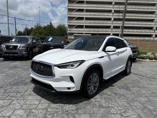 2024 INFINITI QX50 LUXE
