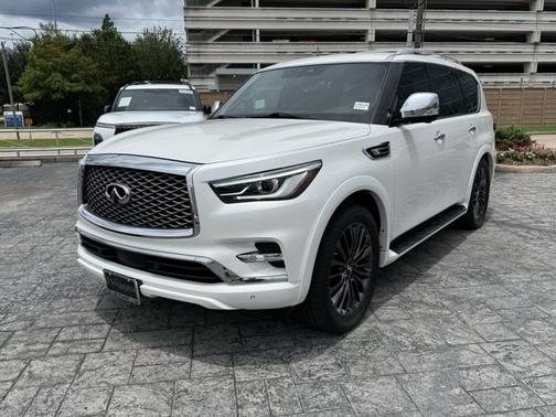 Moonstone White 2022 INFINITI QX80 SENSORY