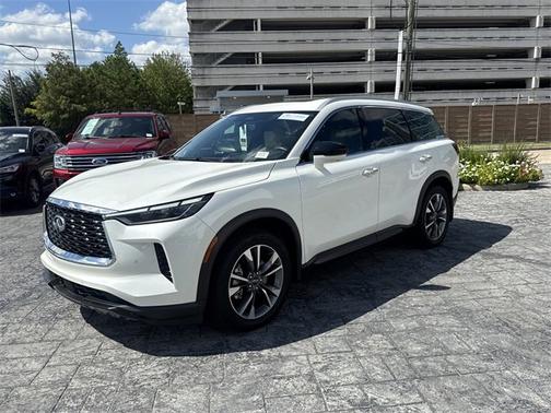 2025 INFINITI QX60 LUXE
