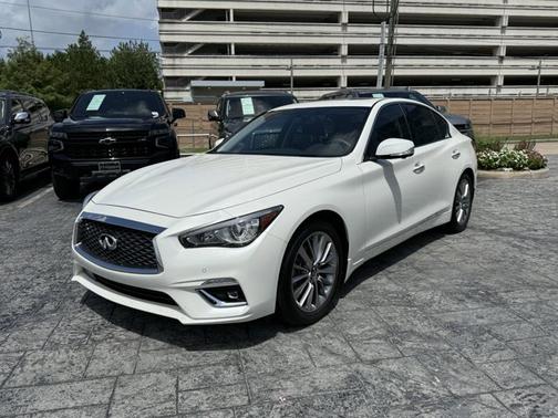 2024 INFINITI Q50 LUXE