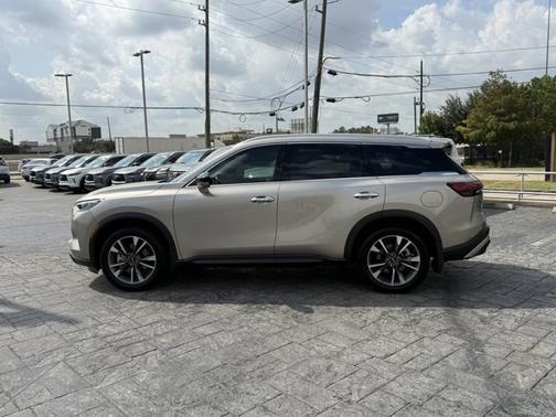 2025 INFINITI QX60 LUXE