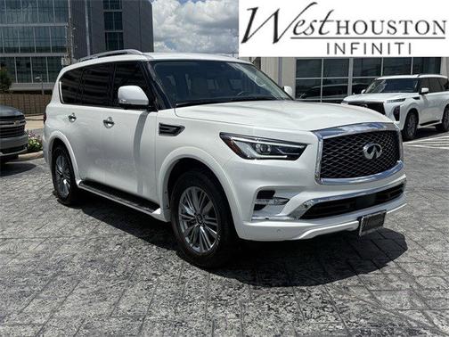 2024 INFINITI QX80 LUXE
