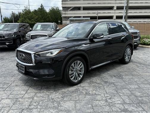2024 INFINITI QX50 LUXE