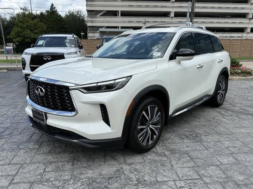Majestic White 2024 INFINITI QX60 SENSORY