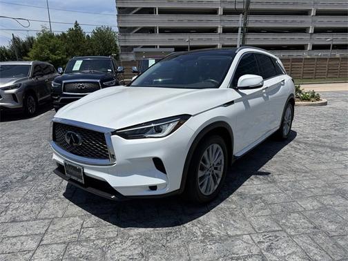 2024 INFINITI QX50 LUXE