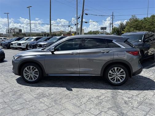 2025 INFINITI QX50 LUXE