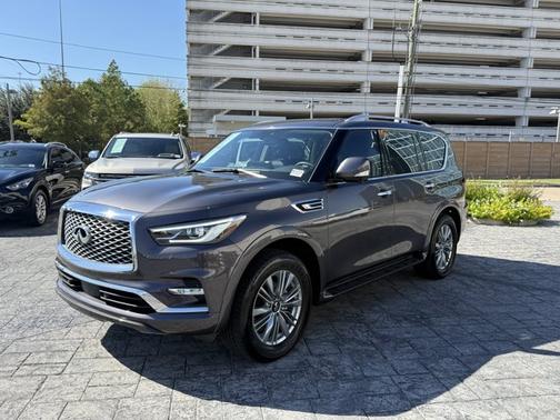 2024 INFINITI QX80 LUXE
