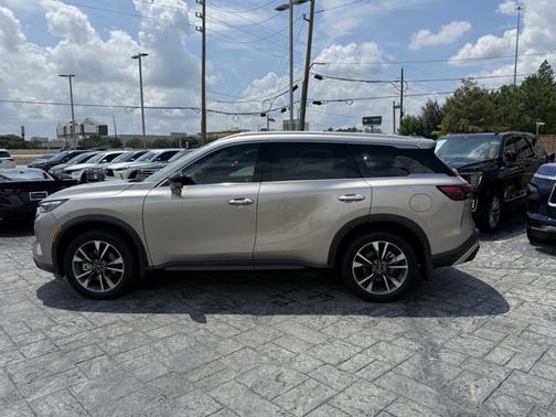 2025 INFINITI QX60 LUXE