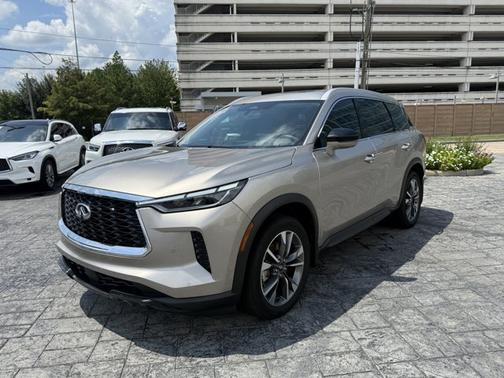 2025 INFINITI QX60 LUXE