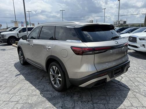 2025 INFINITI QX60 LUXE