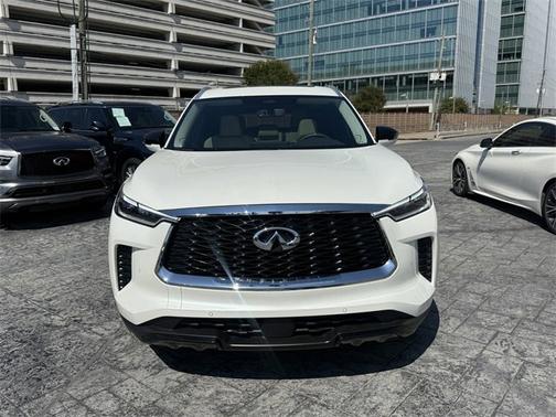 2025 INFINITI QX60 LUXE