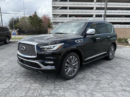 2023 INFINITI QX80 SENSORY