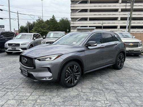 2022 INFINITI QX50 LUXE