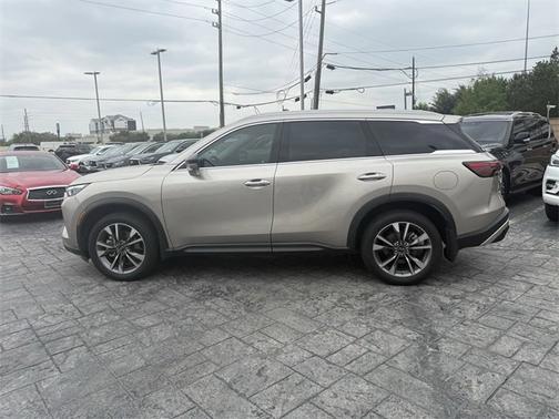 2024 INFINITI QX60 LUXE