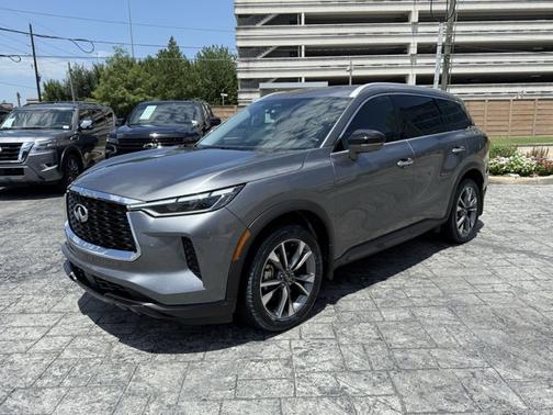 2024 INFINITI QX60 LUXE