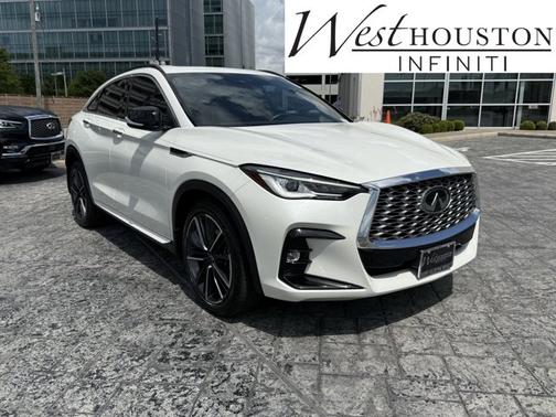 Majestic White 2023 INFINITI QX55 LUXE