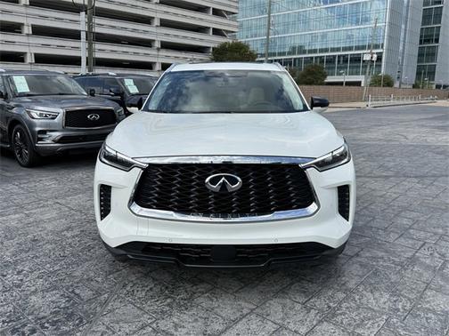 2025 INFINITI QX60 LUXE