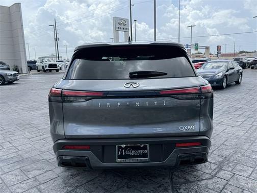 2024 INFINITI QX60 LUXE