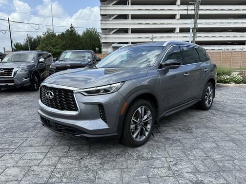 2024 INFINITI QX60 LUXE