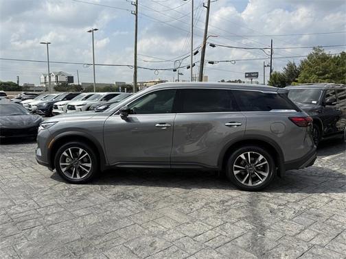 2025 INFINITI QX60 LUXE