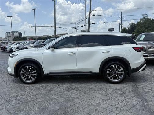 2024 INFINITI QX60 LUXE