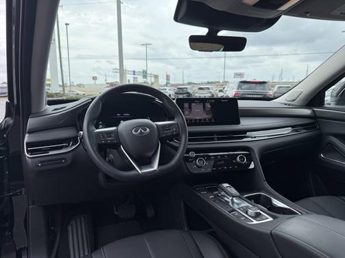 Diamond Black 2025 INFINITI QX60 LUXE