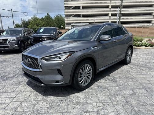 2024 INFINITI QX50 LUXE