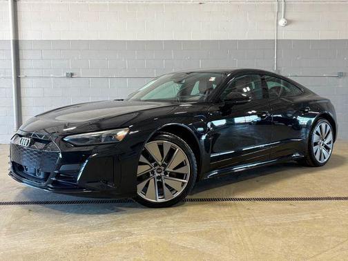 2022 Audi e-tron GT Premium Plus