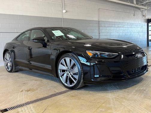 2022 Audi e-tron GT Premium Plus