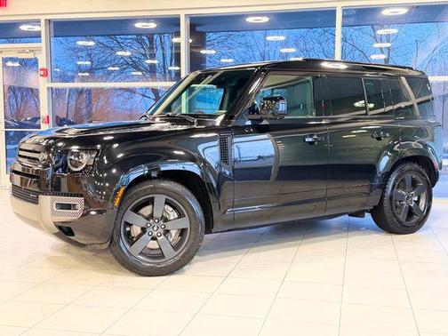 2022 Land Rover Defender 110 X-Dynamic SE